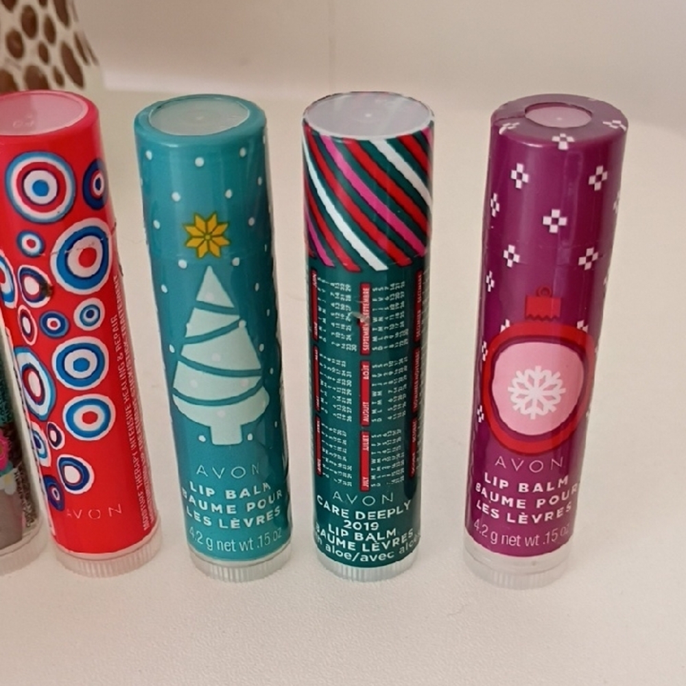 Avon Colorful Lip Balm Collection 8 pc lot of chapstick - Picture 4 of 5